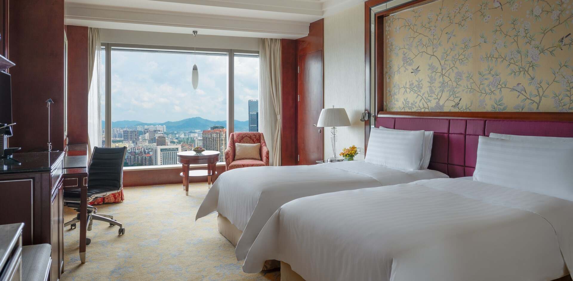Rooms & Suites
